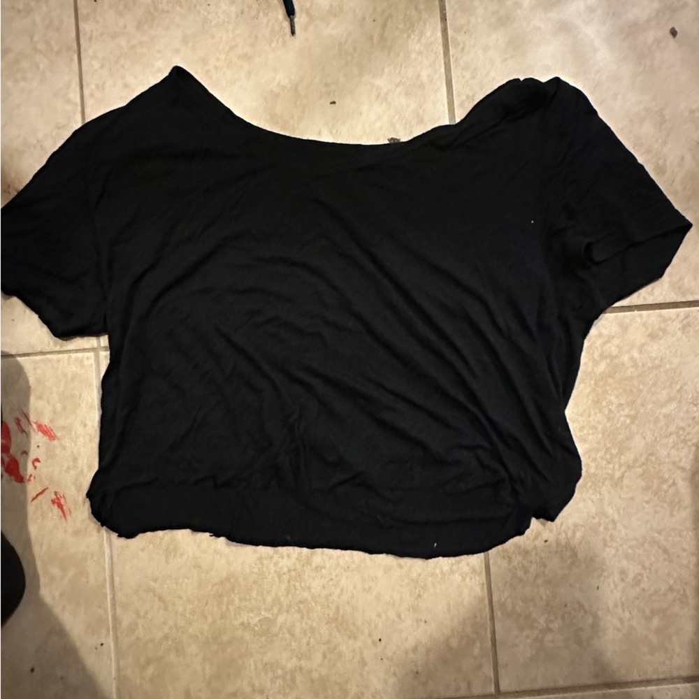 cropped t shirt